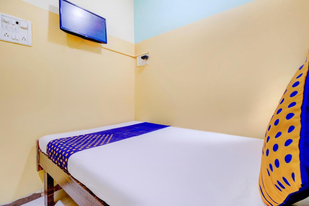 OYO 70661 Hotel Al Makkah Managed By Hotel Paris Mumbai Bagian luar foto